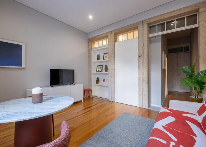 Essence By Minhos Guest * Braga